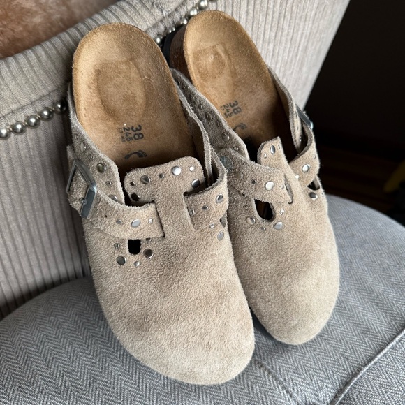 Boston Rivets - Picture 3 of 7